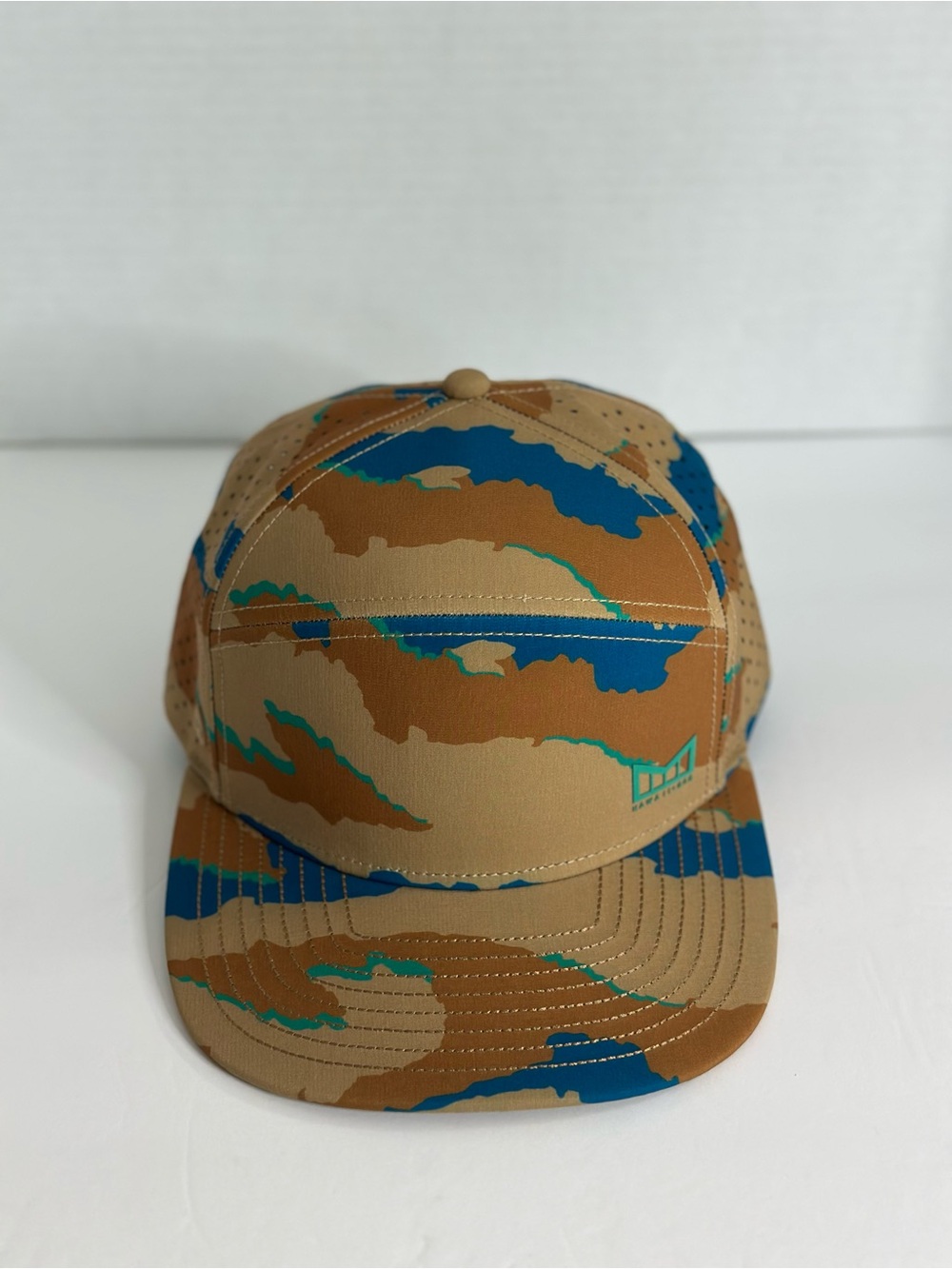 Melin Hydro Trenches Islands Camo Hat SnapBack Size Small NWT